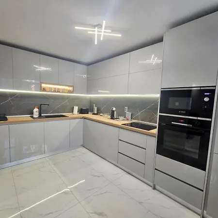 Bohemi With Free Parking *